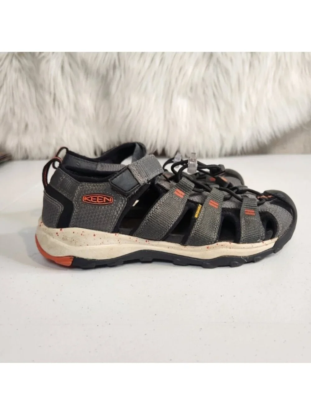 KEEN Newport Neo H2 Magnet Spice Orange Black Youth Kids Size 3 Sandals Shoes